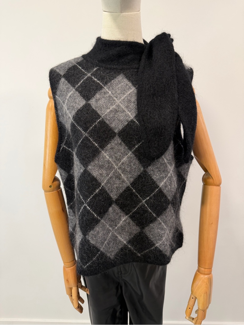 H&M Argyle Mohair-Blend Sleeveless Sweater Vest in Black & Gray